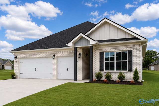 122 Gulf Hills Avenue, Toney, AL 35773