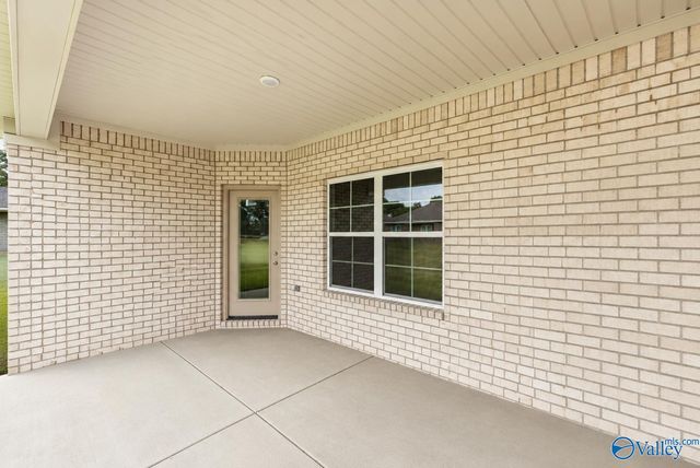 122 Gulf Hills Avenue, Toney, AL 35773