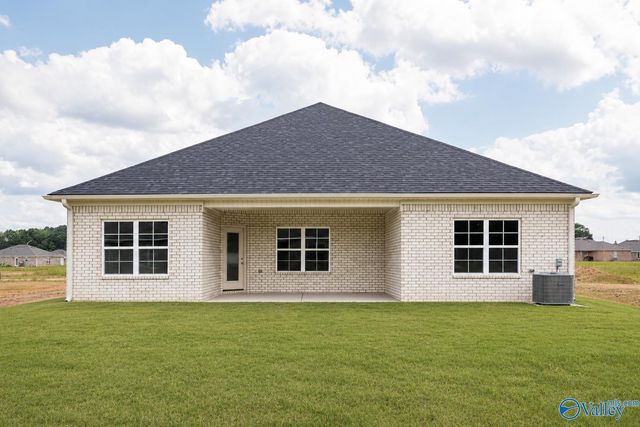 122 Gulf Hills Avenue, Toney, AL 35773