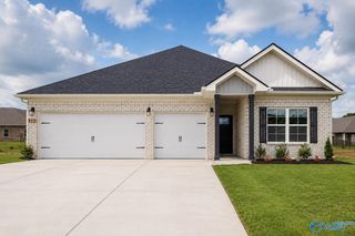 122 Gulf Hills Avenue, Toney, AL 35773