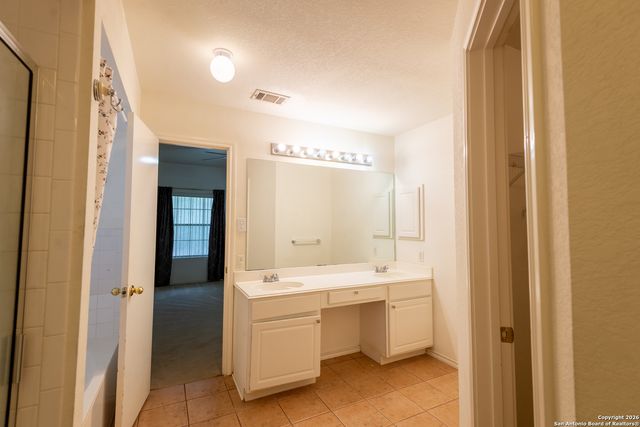 7919 Cerezo, San Antonio, TX 78250