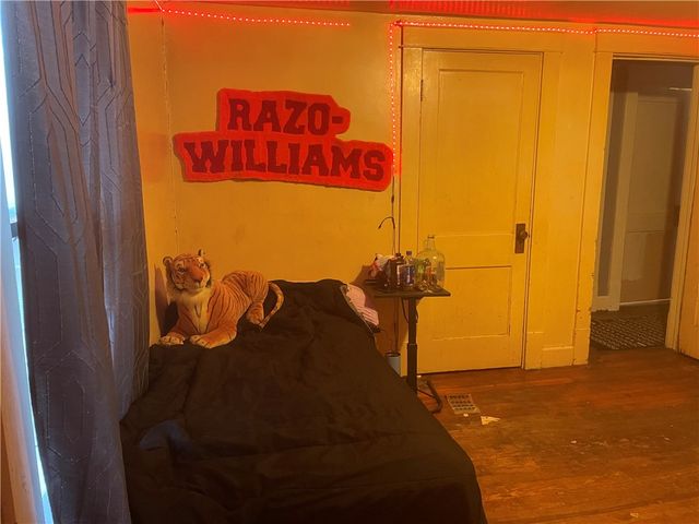 705 E Lutton St, New Castle, PA 16101