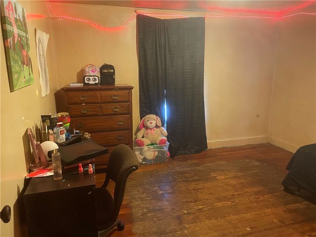 705 E Lutton St, New Castle, PA 16101