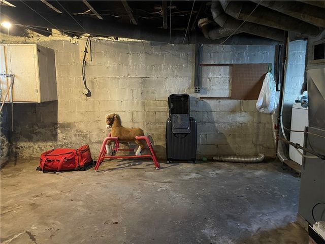 705 E Lutton St, New Castle, PA 16101