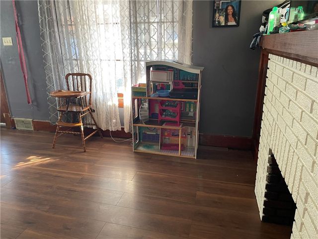 705 E Lutton St, New Castle, PA 16101