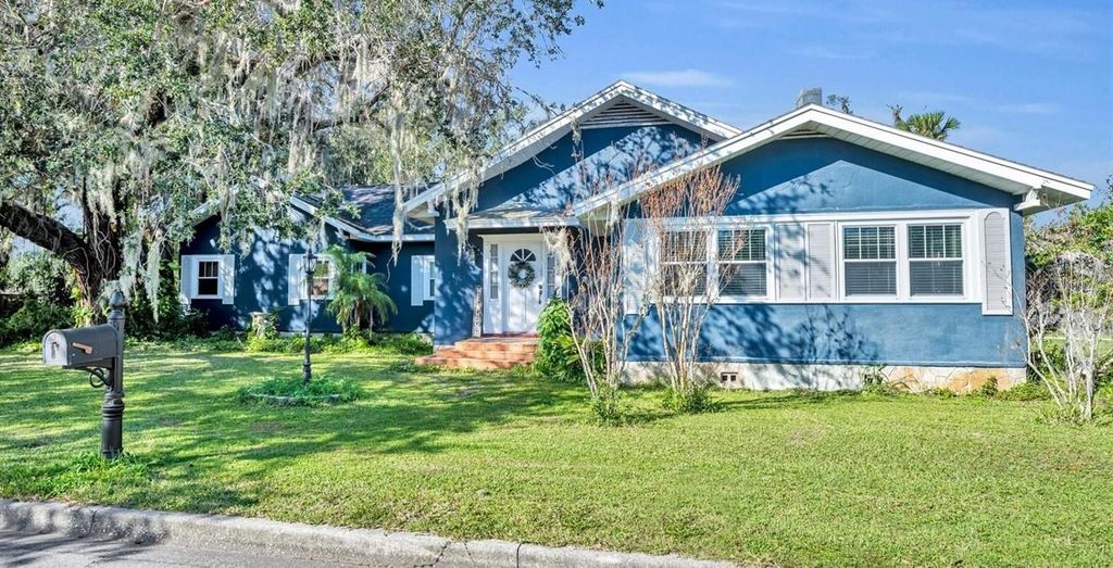 214 S WOODLAND STREET, Winter Garden, FL 34787