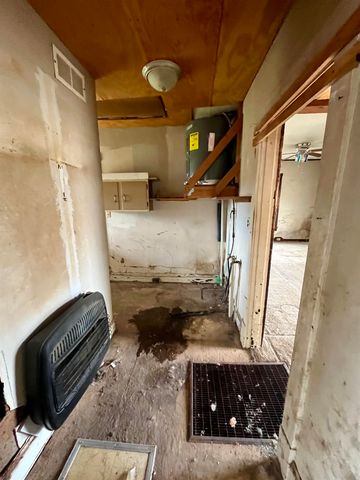 513 N BATH AVE, Waynesboro, VA 22980