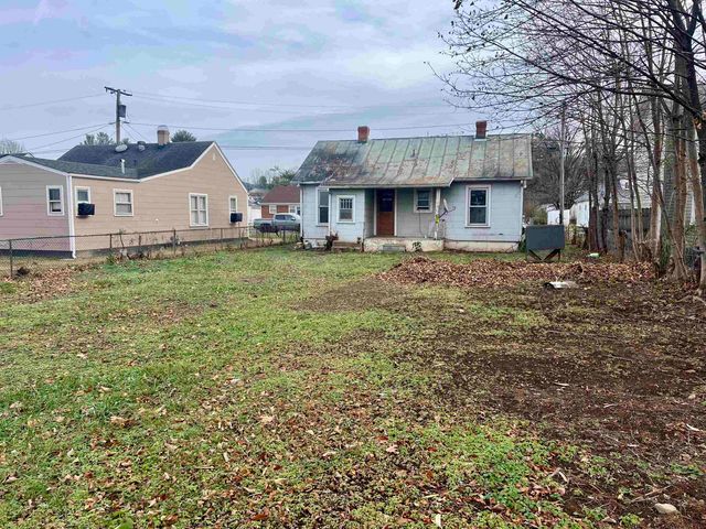 513 N BATH AVE, Waynesboro, VA 22980