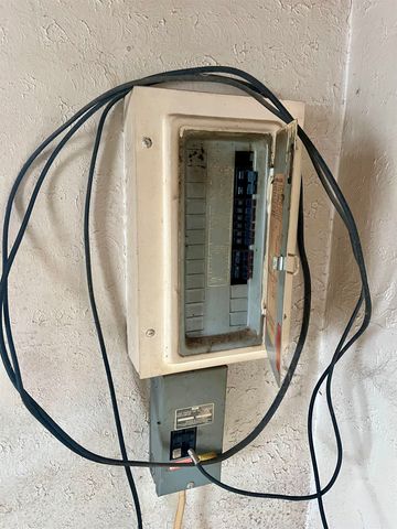 513 N BATH AVE, Waynesboro, VA 22980