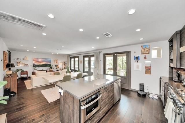 1410 Hyde Park Boulevard 203, Houston, TX 77006