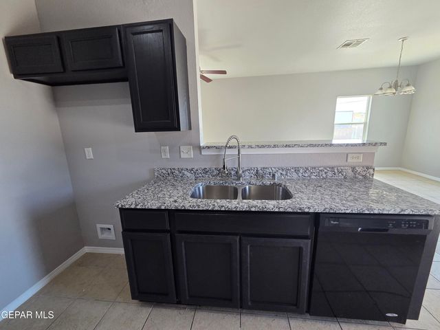 10400 SILVERCLOUD Drive, El Paso, TX 79924