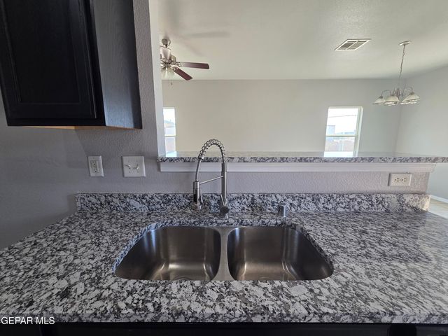 10400 SILVERCLOUD Drive, El Paso, TX 79924