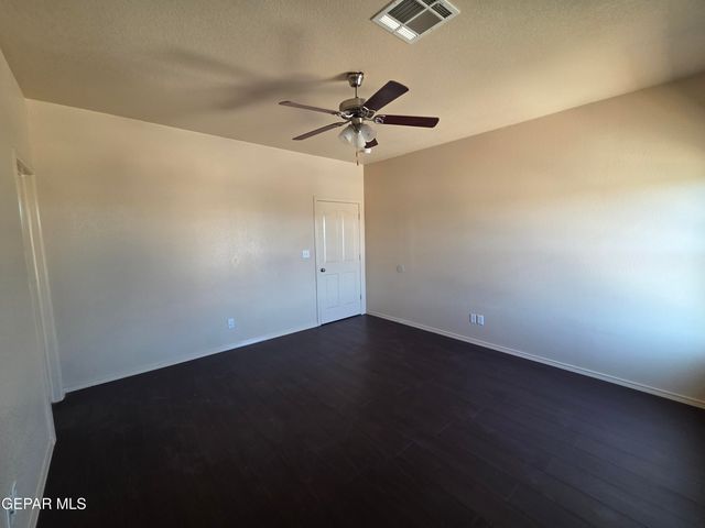 10400 SILVERCLOUD Drive, El Paso, TX 79924