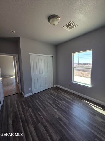 10400 SILVERCLOUD Drive, El Paso, TX 79924