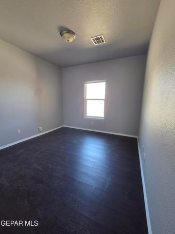 10400 SILVERCLOUD Drive, El Paso, TX 79924