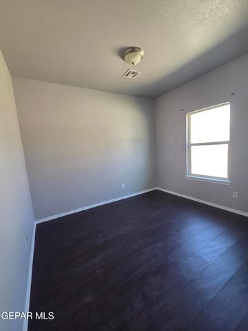 10400 SILVERCLOUD Drive, El Paso, TX 79924