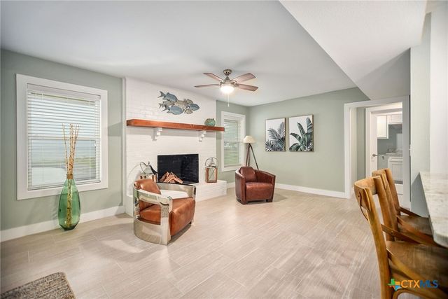 8 Las Brisas Place, Port Lavaca, TX 77979