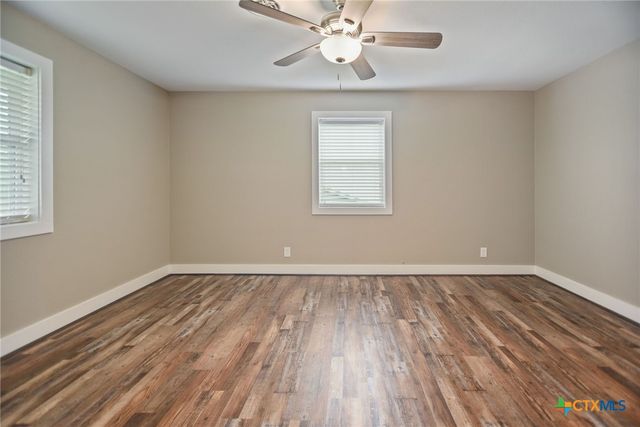 8 Las Brisas Place, Port Lavaca, TX 77979