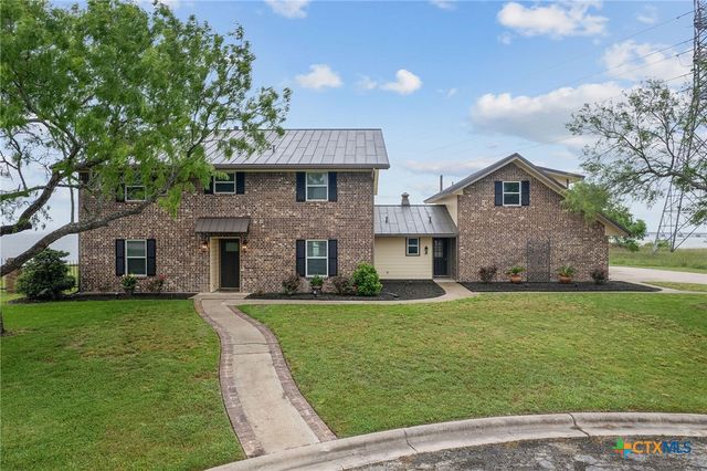 8 Las Brisas Place, Port Lavaca, TX 77979