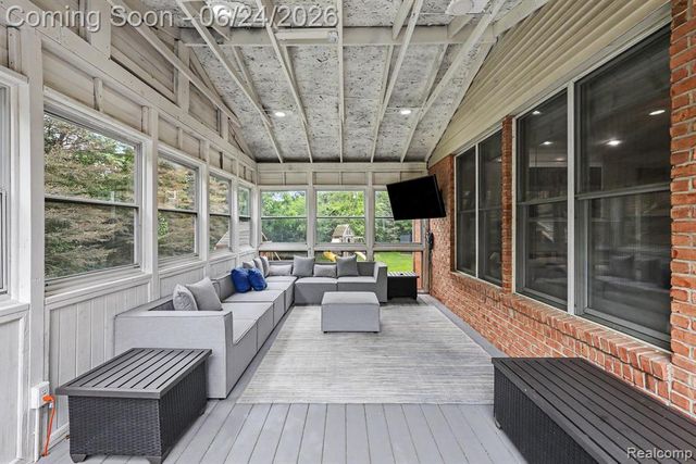 4575 Northridge Court, West Bloomfield, MI 48323