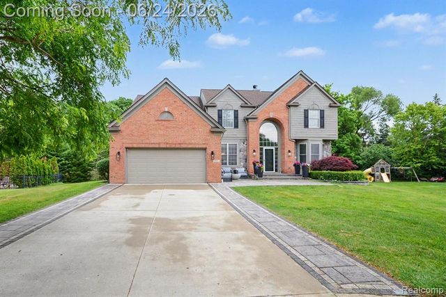 4575 Northridge Court, West Bloomfield, MI 48323