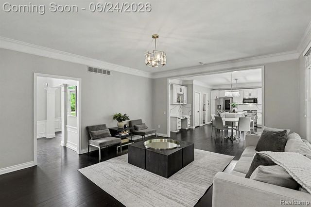 4575 Northridge Court, West Bloomfield, MI 48323