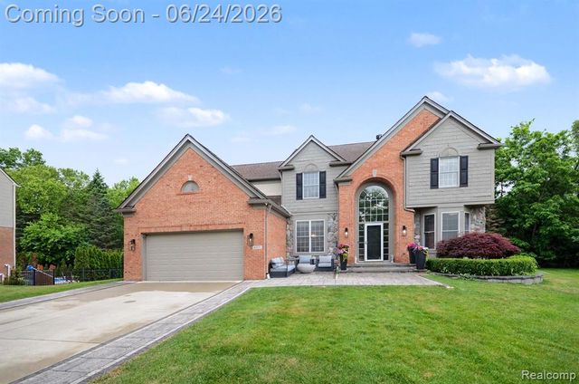 4575 Northridge Court, West Bloomfield, MI 48323