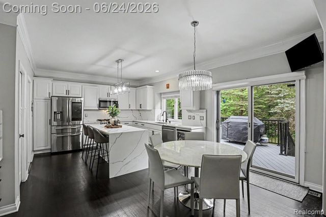 4575 Northridge Court, West Bloomfield, MI 48323