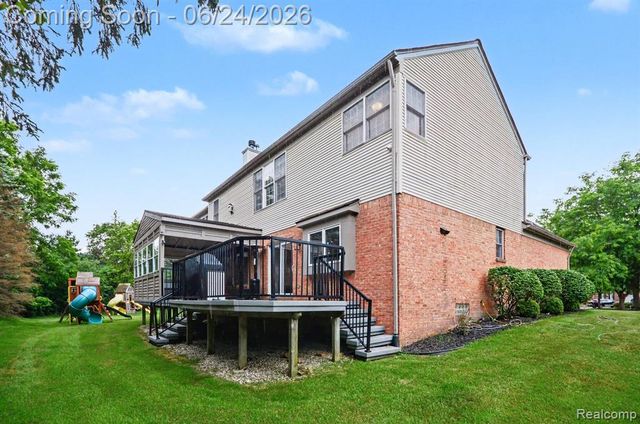 4575 Northridge Court, West Bloomfield, MI 48323