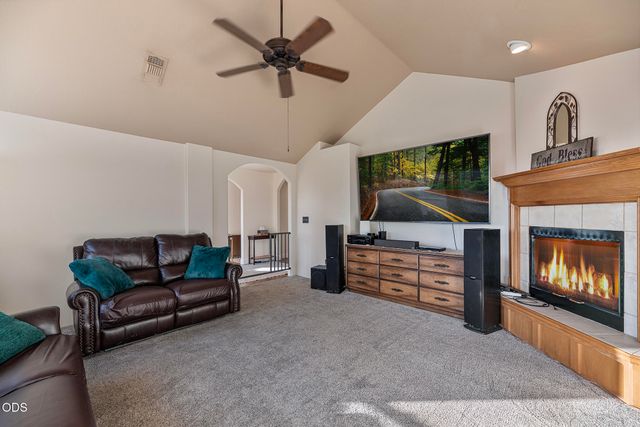 4773 Cloudcrest Drive, Medford, OR 97504