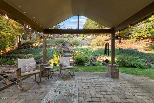 4773 Cloudcrest Drive, Medford, OR 97504
