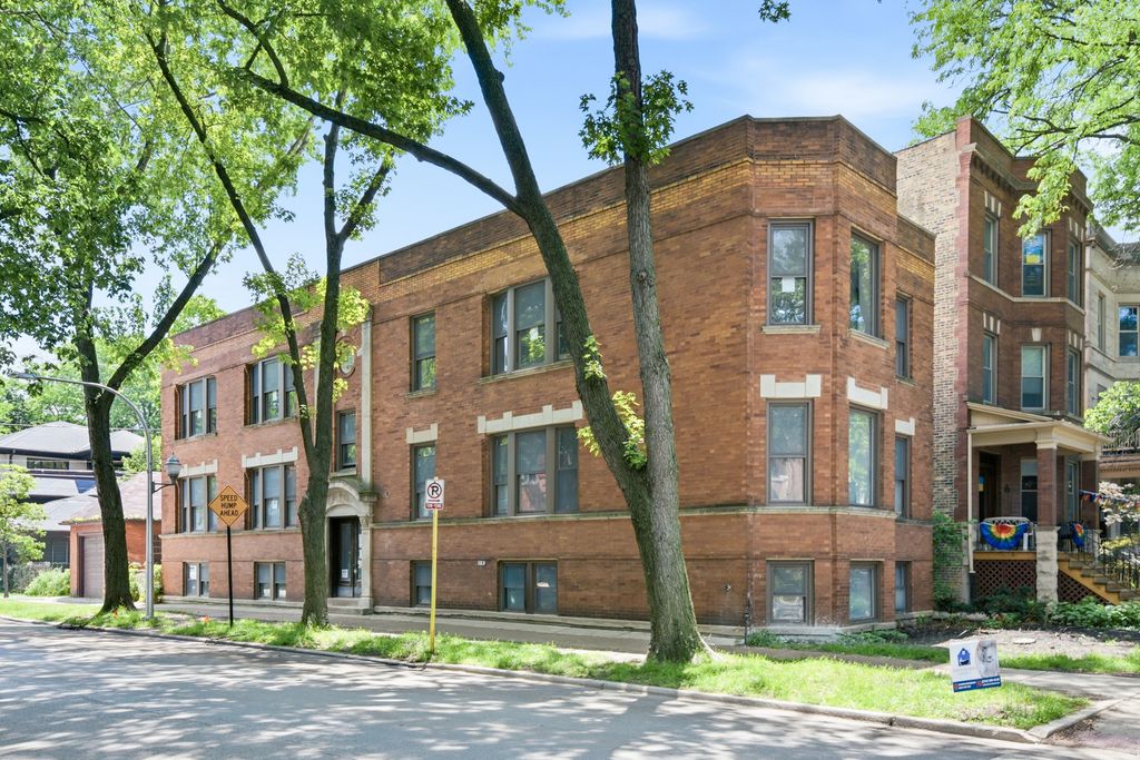 1351 W Balmoral Avenue 2, Chicago, IL 60640