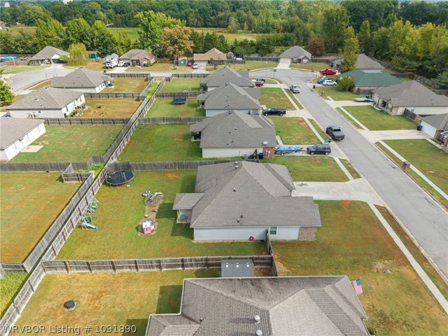 1619 Riley Circle, Alma, AR 72921