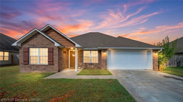1619 Riley Circle, Alma, AR 72921