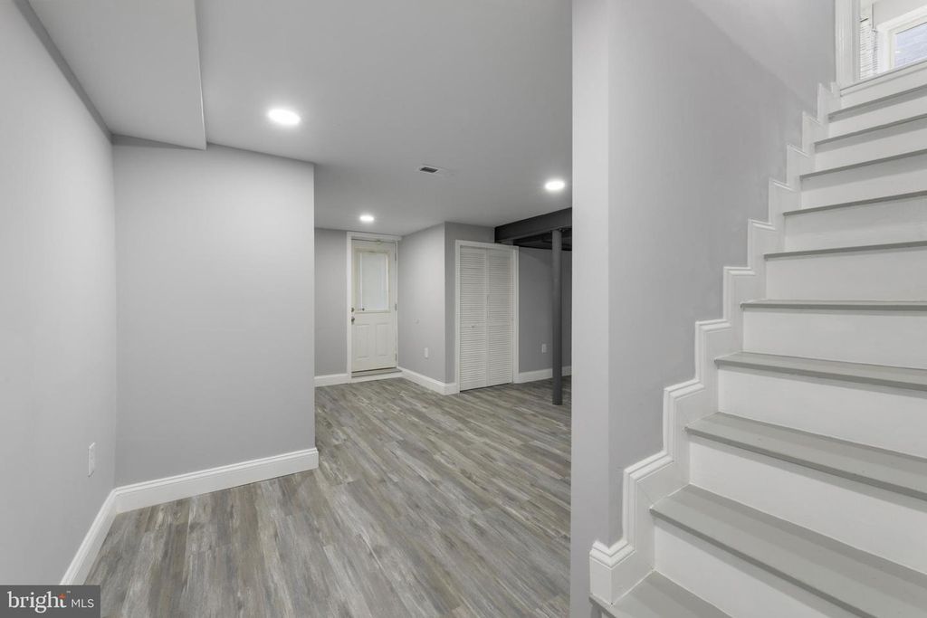 Image 28 of property listing at 6512 BROOK AVE, Baltimore, MD 21206