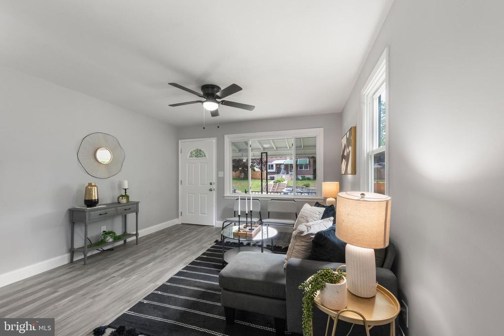 Image 4 of property listing at 6512 BROOK AVE, Baltimore, MD 21206