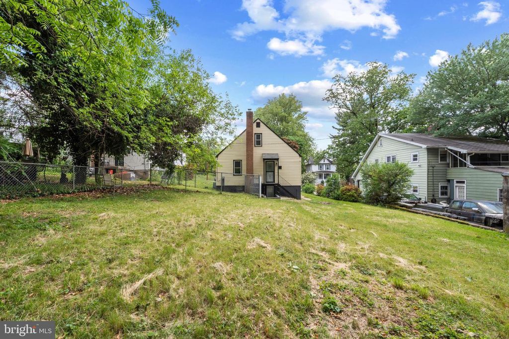 Image 39 of property listing at 6512 BROOK AVE, Baltimore, MD 21206