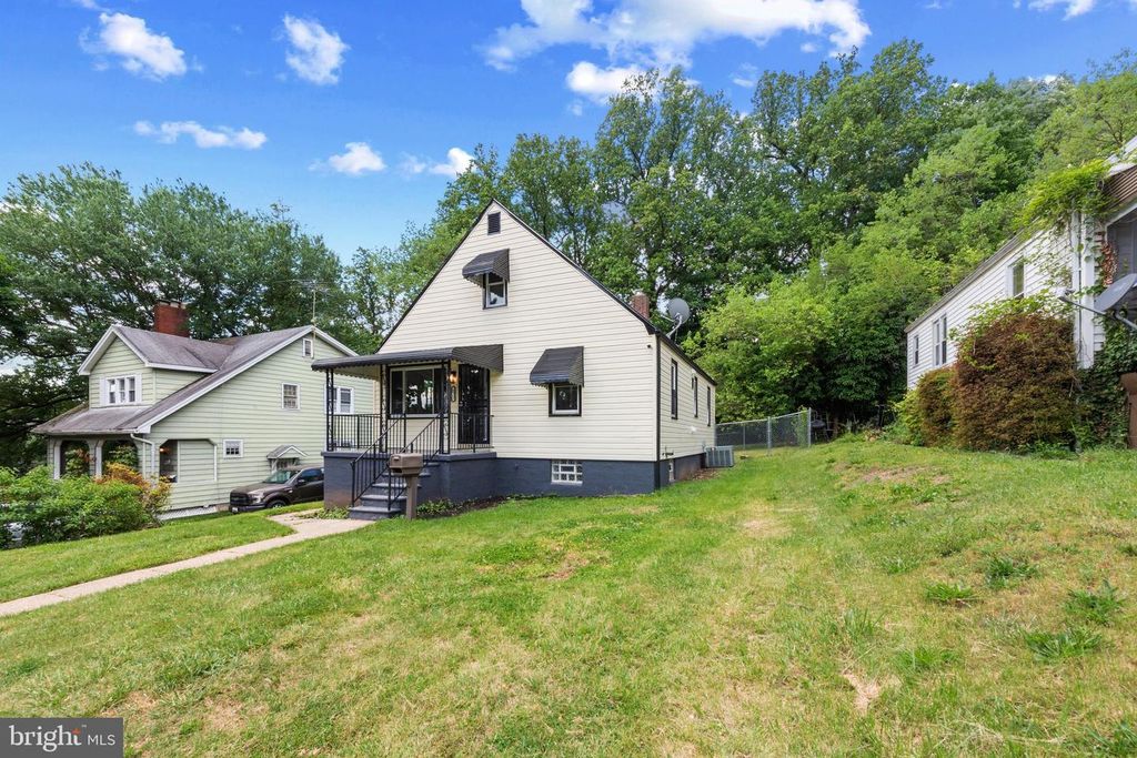 Image 41 of property listing at 6512 BROOK AVE, Baltimore, MD 21206
