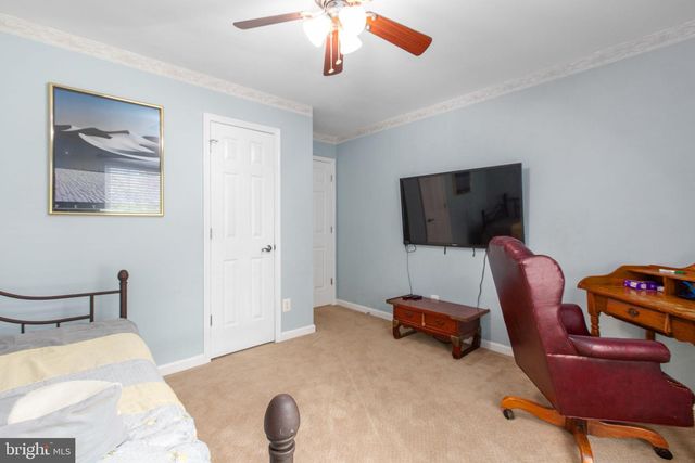 216 FAIRFAX LN, Locust Grove, VA 22508