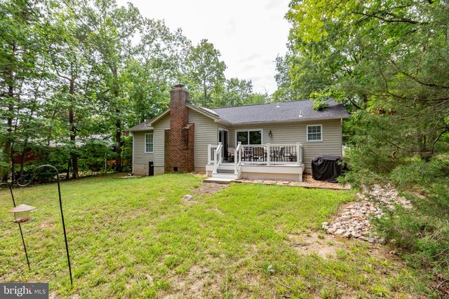 216 FAIRFAX LN, Locust Grove, VA 22508