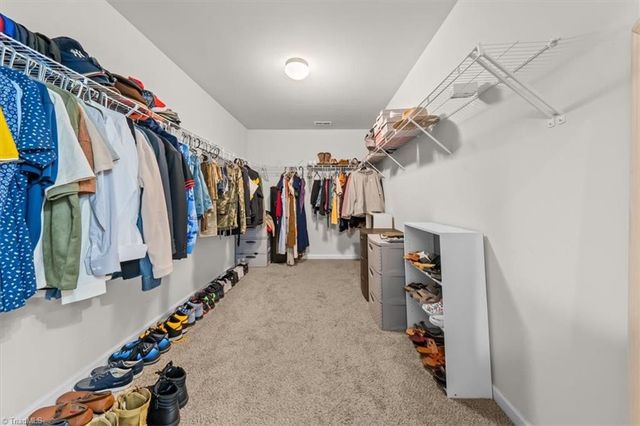 1705 Redbout Court, Hope Mills, NC 28348