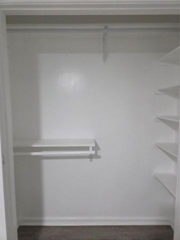 619 13th Street 2, Galveston, TX 77550