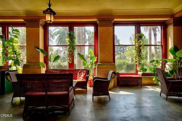 99 S Raymond Avenue 206, Pasadena, CA 91105