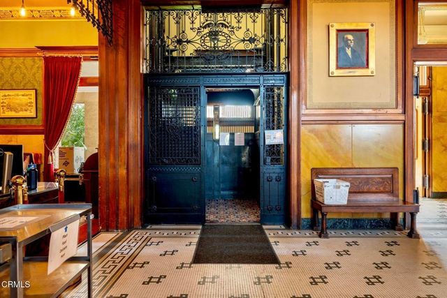 99 S Raymond Avenue 206, Pasadena, CA 91105