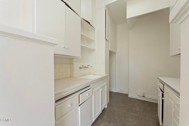 99 S Raymond Avenue 206, Pasadena, CA 91105