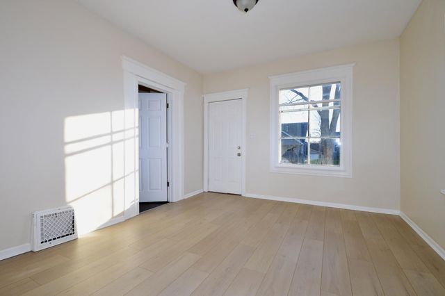 3335 Sheridan Avenue N, Minneapolis, MN 55412