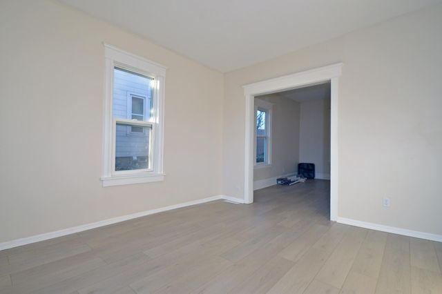 3335 Sheridan Avenue N, Minneapolis, MN 55412