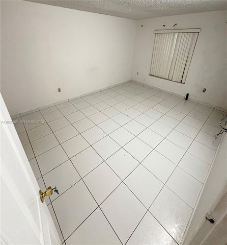 5201 NW 7th St 411, Miami, FL 33126