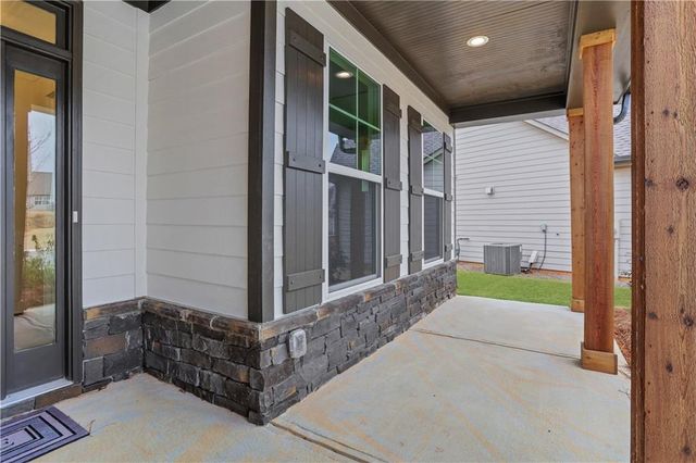 2251 Coffee Lane, Hoschton, GA 30548