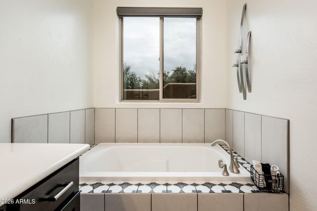 27000 N ALMA SCHOOL Parkway 1042, Scottsdale, AZ 85262